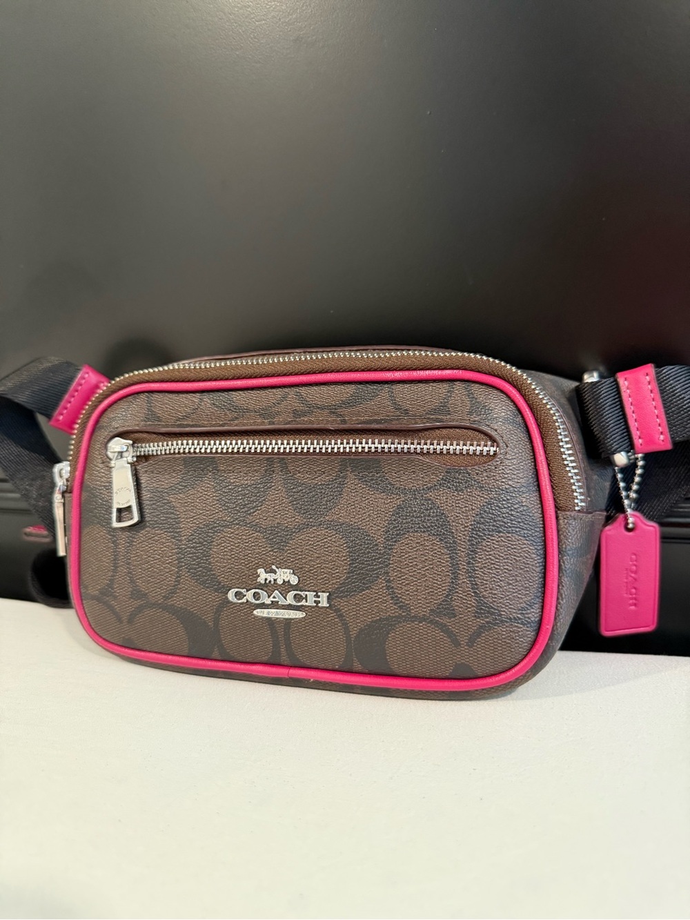 COACH is Elias Belt Bag - Signature Canvas